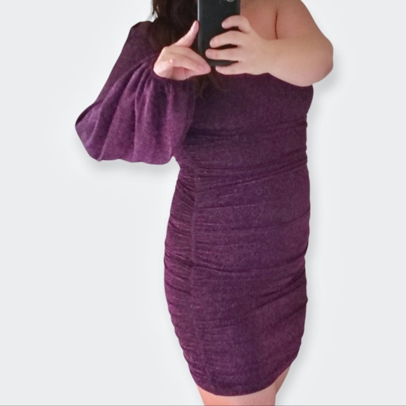 Elegant Purple One-Shoulder Dress - Picture 3 of 14